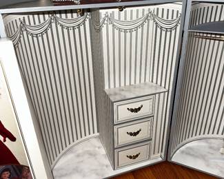 Inside of Gone WithTheWind trunk 