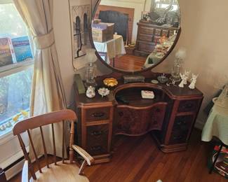 Antique Art Deco Vanity