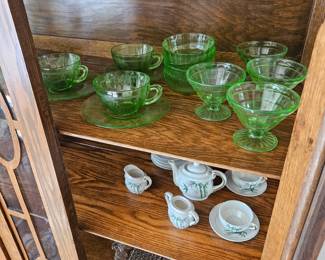 Vaseline/Uranium Glass