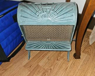 Art Deco Cast iron "Sole Mio" Enameled space heater