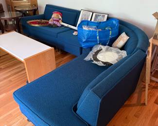 Awesome mid century sectional sofa in excellent original condition, no tears or damage