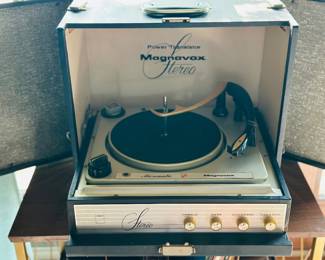 Magnavox Stereo vintage 1960s Magnavox Stereophonic Micromatic portable record player.