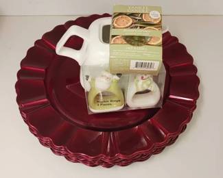 (3) Assorted Small Seasonal Items & (5) Decorative Red Plates