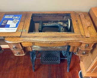 Vintage Sewing Machine