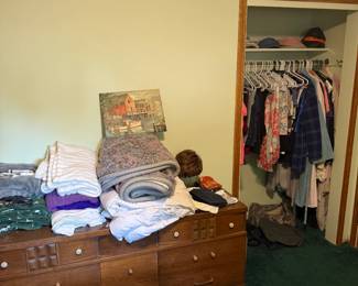 Women's Clothing 
