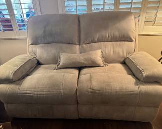 Beautiful reclining sofa