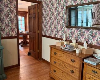 This way to the kitchen