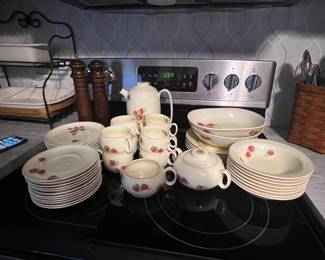 Strawberry dish set