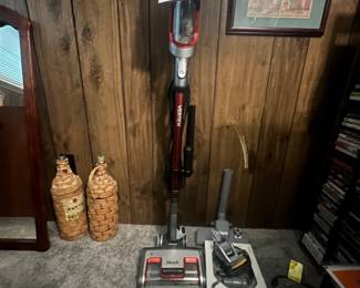 Shark vaccuum