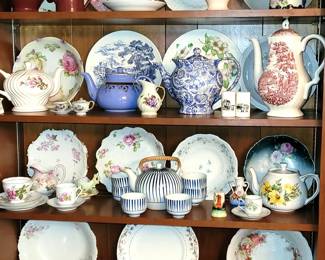 Many china pieces