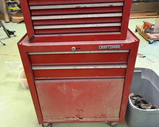 Craftsman rolling tool box 