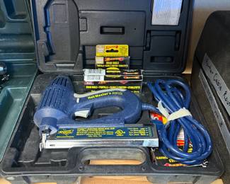 Arrow Electro-Matic ET200 Nail Master 2 electric brad nail gun