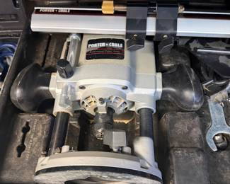 Porter and Cable router kit with plunge base 