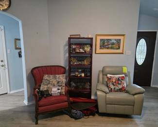 Furniture, decor and collectables.