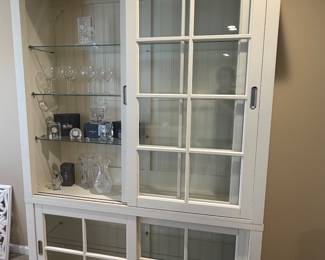 Great, lit sliding door display cabinet