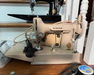 Singer Featherweight 221J Antique sewing machine in a rare tan color