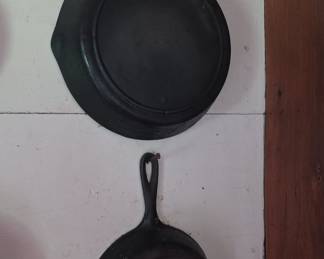 Lodge Cast Iron Skillet Set
