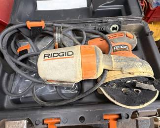 Ridgid R2501 1/4 Sheet Sander