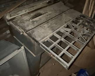 Delta Rockwell Unisaw Table Saw Style