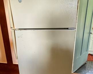 Amana "Free-O-Frost" Refrigerator/Freezer