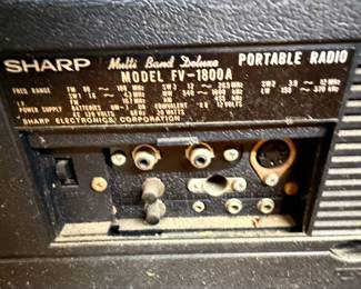 Sharp FV-1800A Multi Band Deluxe Portable Radio