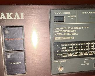 Akai VS-603U Hi-Fi VCR
