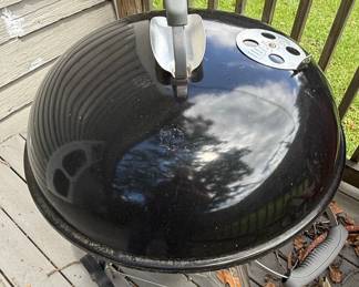 Weber Original Kettle Style Charcoal Grill 22"