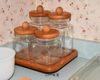 146Kitchen