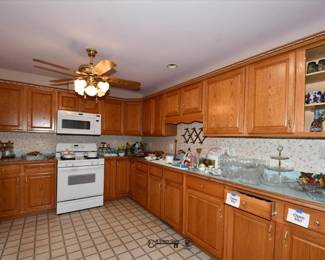 032Kitchen