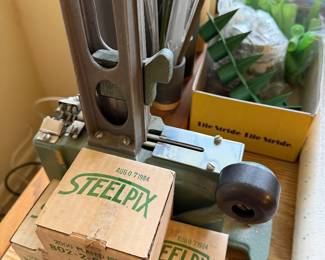 Steel Pix stemming machine with supplies for Floral arrangements and crafts