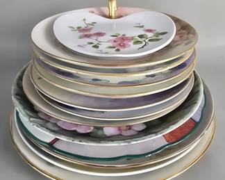 Lot # : 333 - Group of porcelain plates