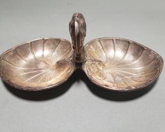 156 Lot 128 Silver figural sectioned trinket dish scratch