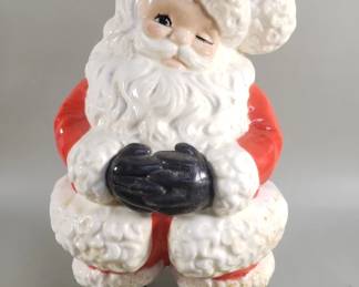 Lot # : 146 - Vintage Rolyn's ceramic Santa statue