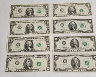 Lot # : 395h - 1976-1985 US $1 - $2 - $5 bills