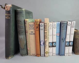 Lot # : 378 - Group of vintage books