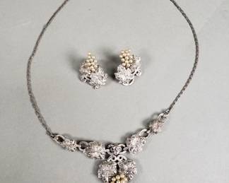 168 Lot 38 Vintage sterling silver marcasite and pearl