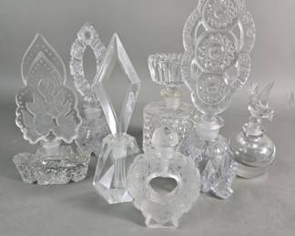 Lot # : 368 - Group of vintage crystal and glass perfume bottles