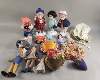Lot # : 353 - Group of vintage dolls