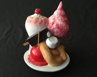 Lot # : 405h - Vintage bisque ice cream sundae rotating music box