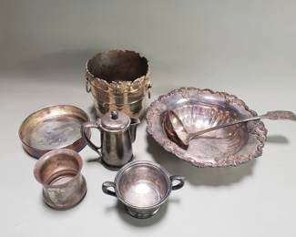 Lot # : 339 - Silver plate ice bucket, bowl & ladle, cream, sugar, etc