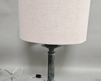 Lot # : 397h - Vintage brass and wood column table lamp