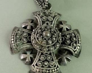 172 Lot 430 Sterling silver cross pendant marked Jerusalem