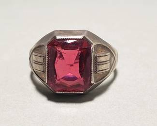 Lot # : 36 - Art Deco silver ring with red stone