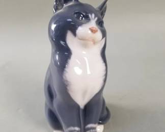 Lot # : 309 - Royal Copenhagen porcelain cat figurine