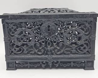 Lot # : 342h - Vintage 1976 Soviet-era Kasli cast iron decorative casket box with key