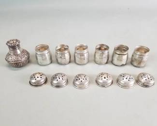 Lot # : 61 - Sterling silver salt and pepper shakers