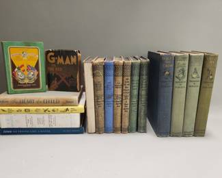 Lot # : 350 - Vintage books, Nancy Drew, E.B. White & more