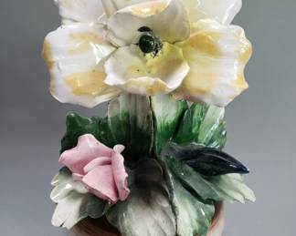 Lot # : 113 - Capodimonte porcelain floral centerpiece