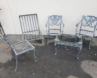 139 Lot 166 Brown Jordan style aluminum patio set