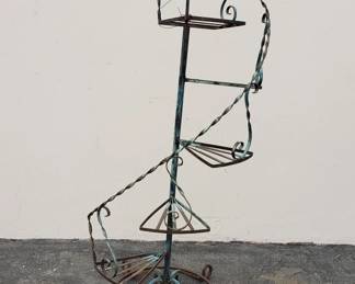 Lot # : 153 - Vintage wrought iron plant stand